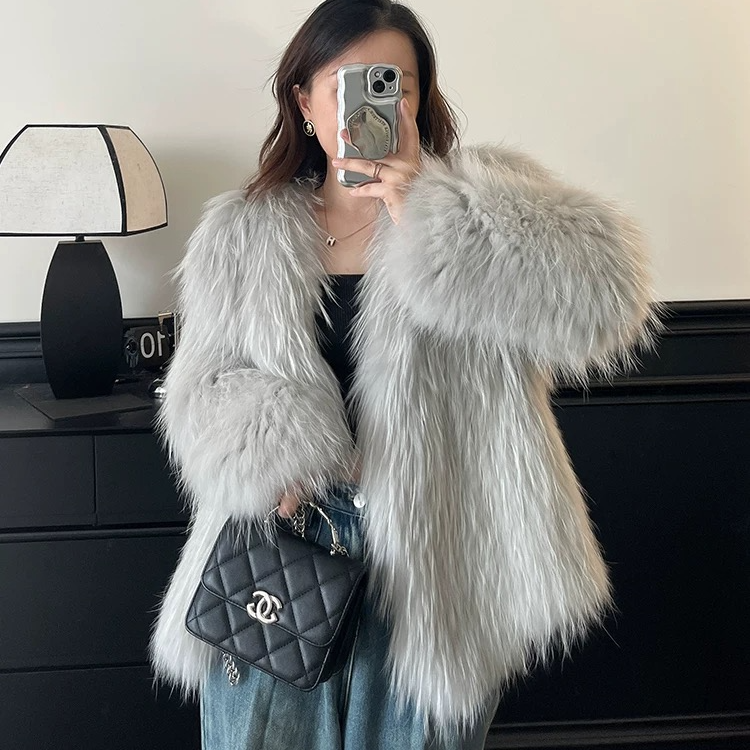 Asia Ta亚姿家冬款洋气显瘦高级贵气感毛毛外套