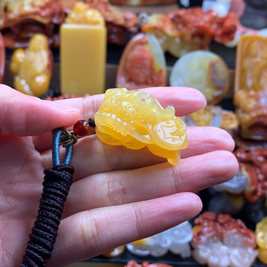 【闪购商品】石英质玉（黄龙玉）挂件未镶嵌小*圆