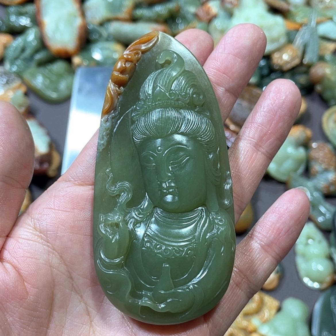 【闪购商品】岫岩河磨玉（透闪石质玉）颈饰未镶嵌王*云