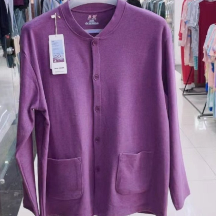 男女开扣带口袋保暖上衣