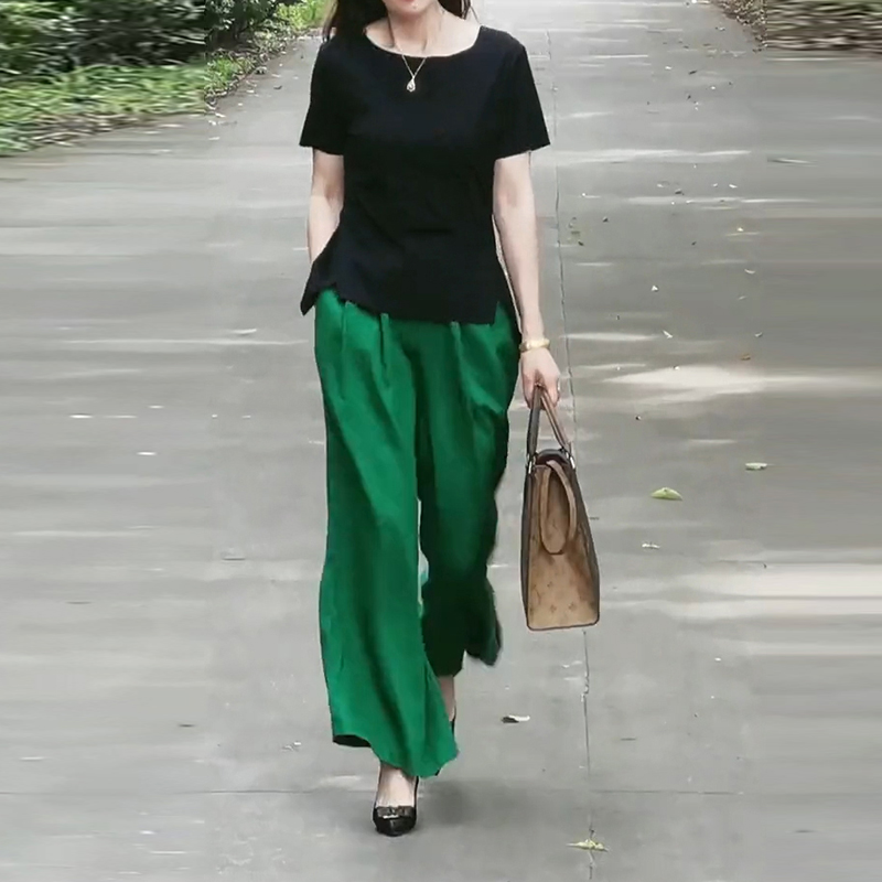 网红同款套装女2024夏季新款梨形身材穿搭网红炸街气质修闲两件套