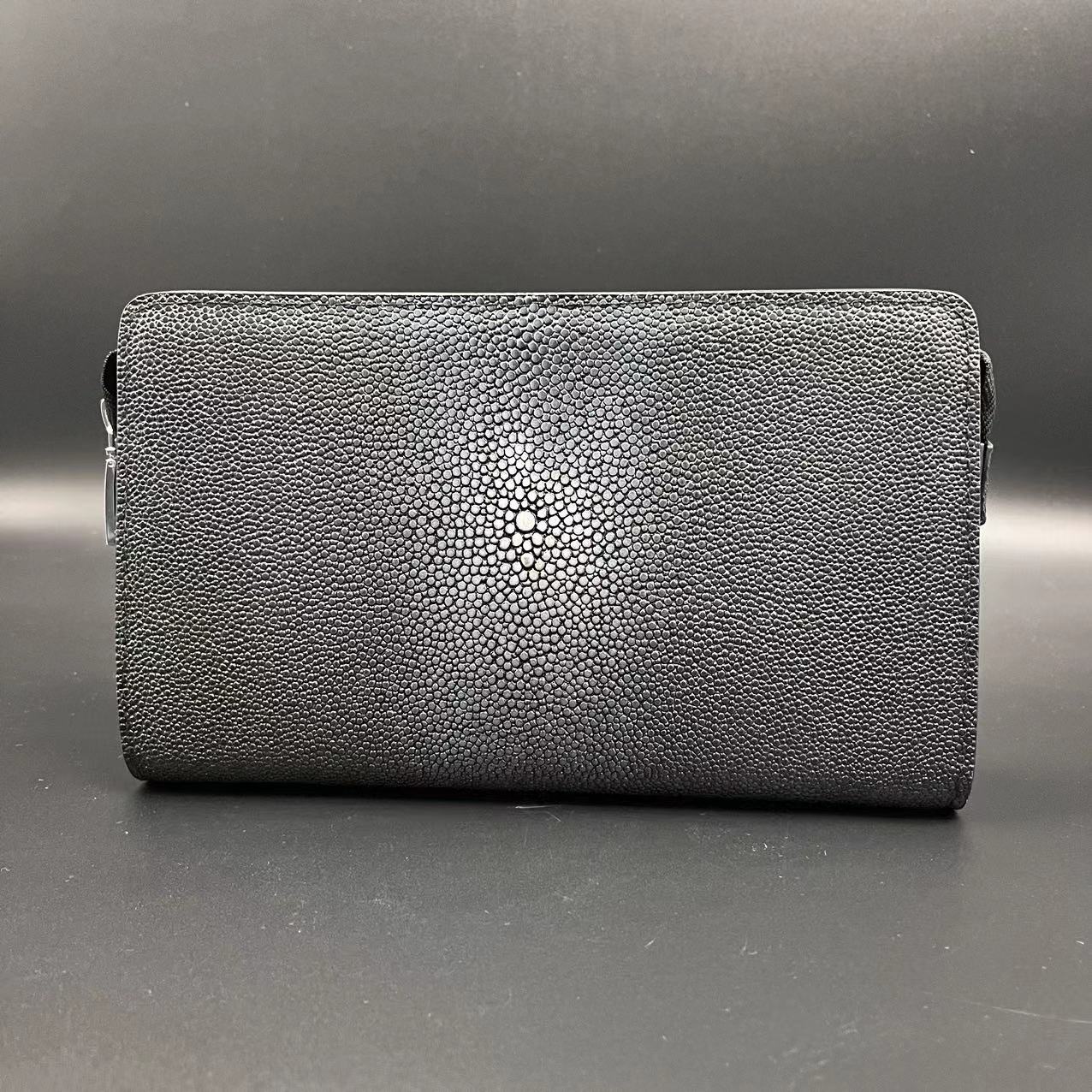 Z鱼高端是整张男士手包