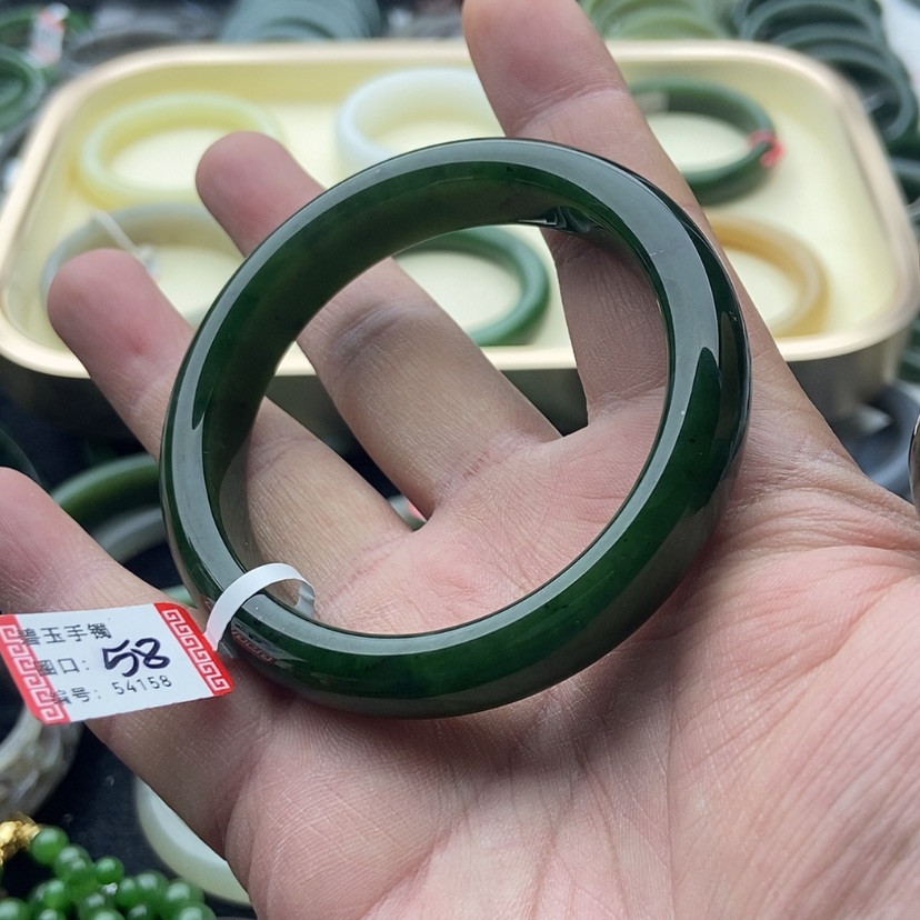 【闪购商品】和田玉（碧玉）26俄料老矿红皮手镯58mm未镶嵌