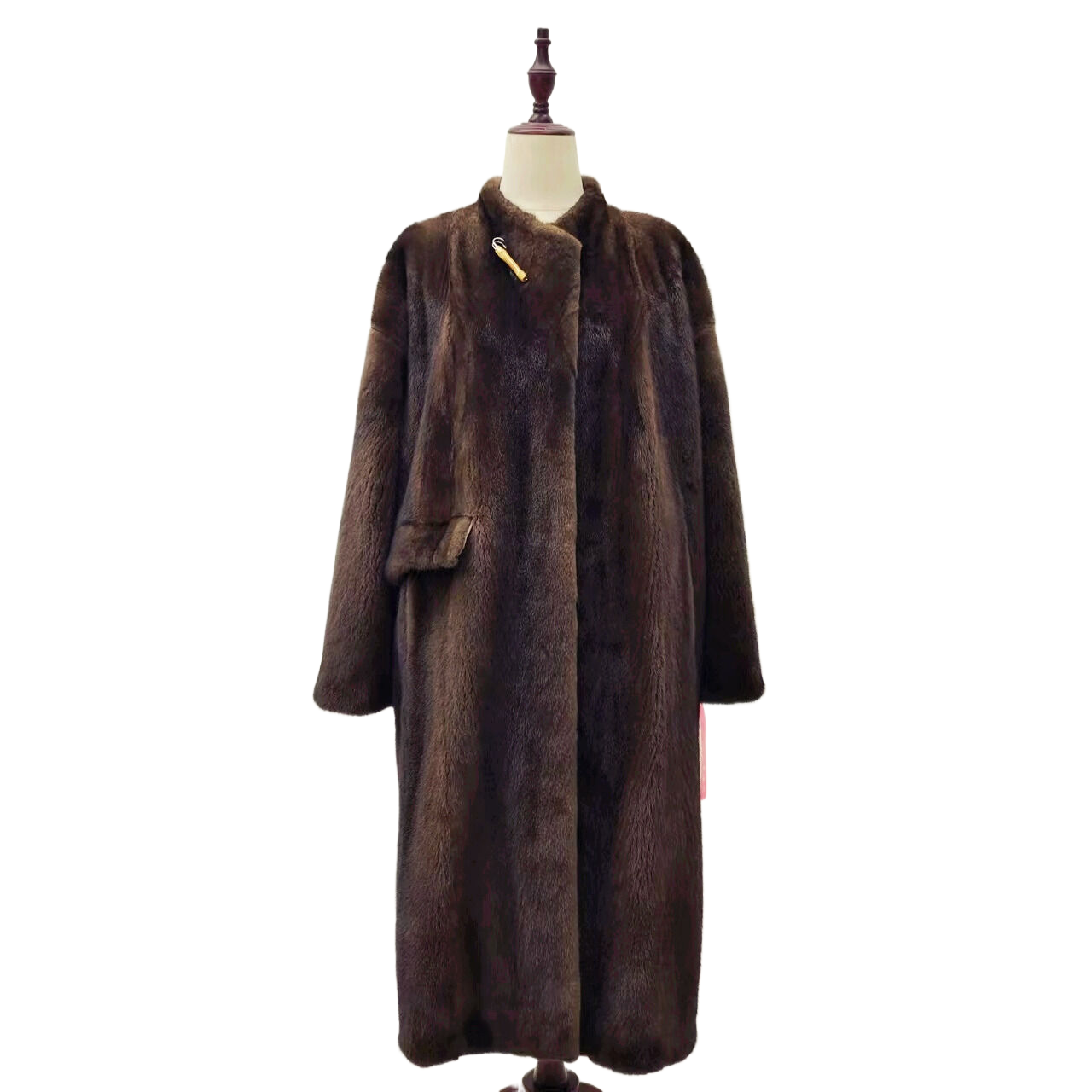 蒙迩雪23年冬季新款圆领中古咖啡110长时尚女装