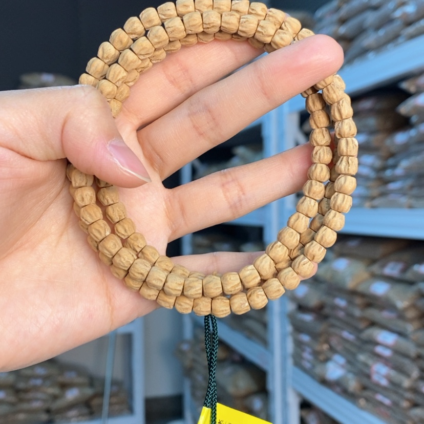 【闪购商品】柏香籽/百香籽吊坠