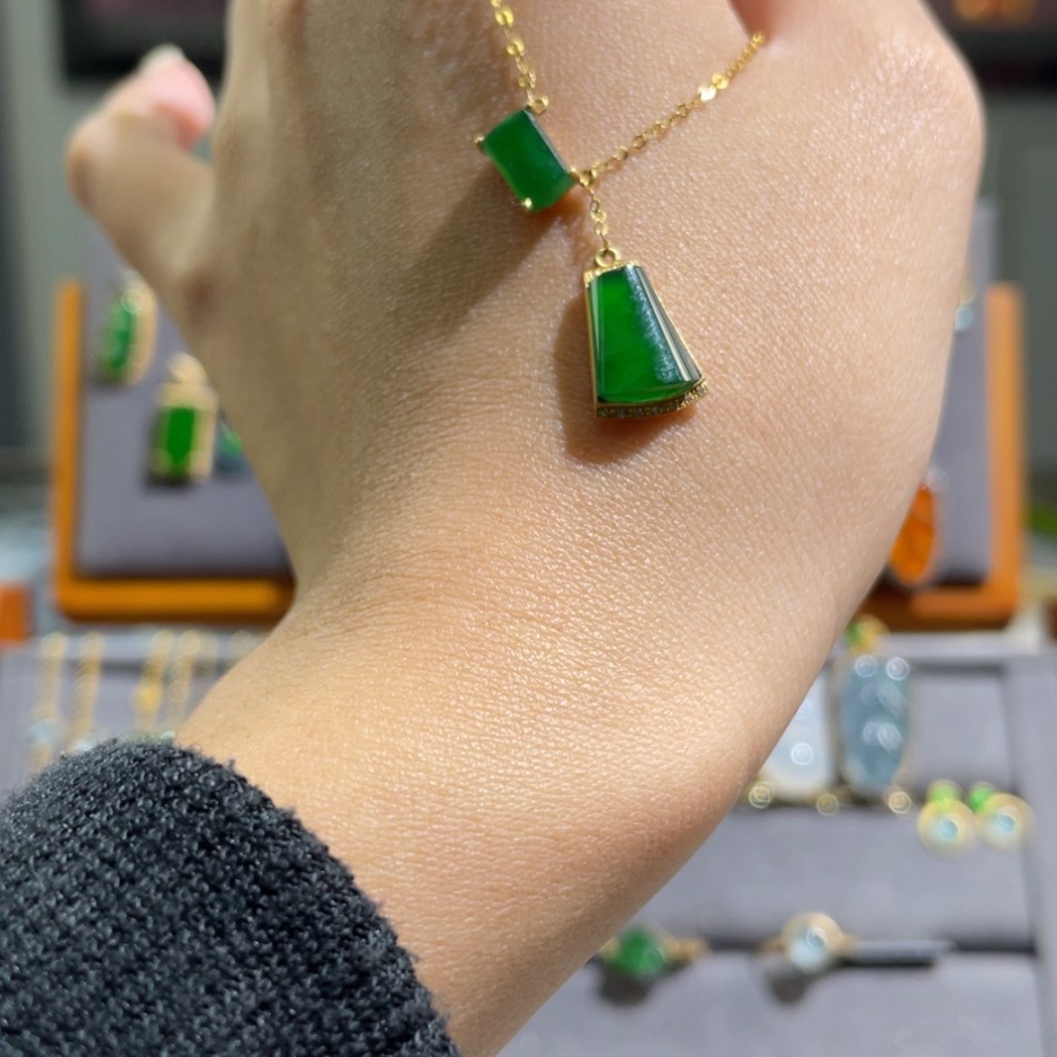 【闪购商品】翡翠颈饰18K金镶嵌