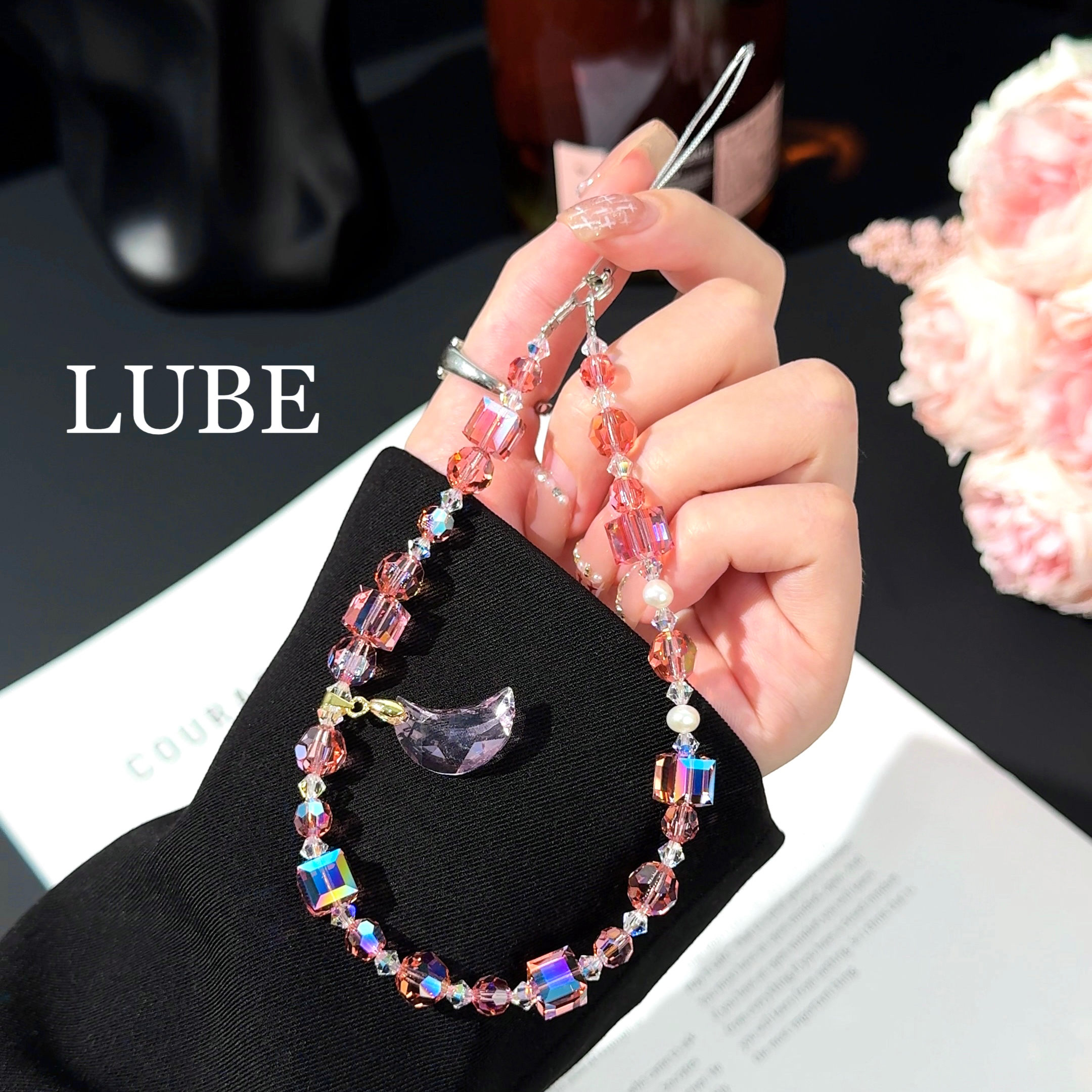 【月光浅粉】歪歪设计华子手工串珠重工手机挂链适用于安卓苹果手机