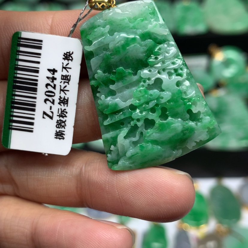 【闪购商品】翡翠颈饰18K金镶嵌良*