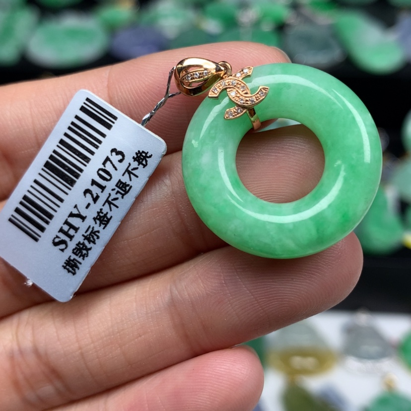 【闪购商品】翡翠颈饰18K金镶嵌