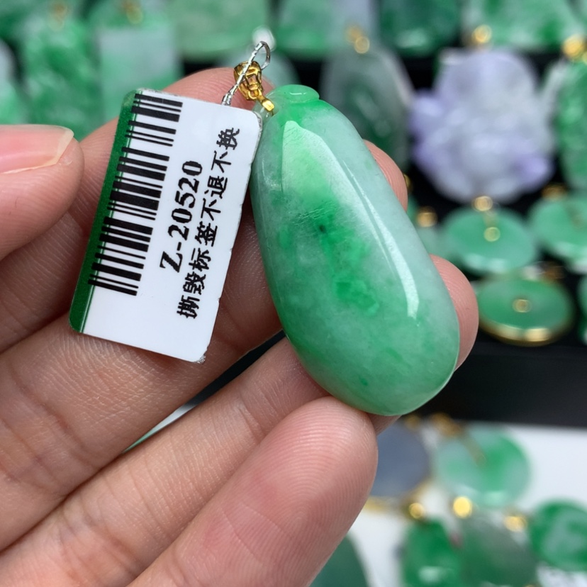 【闪购商品】翡翠颈饰18K金镶嵌