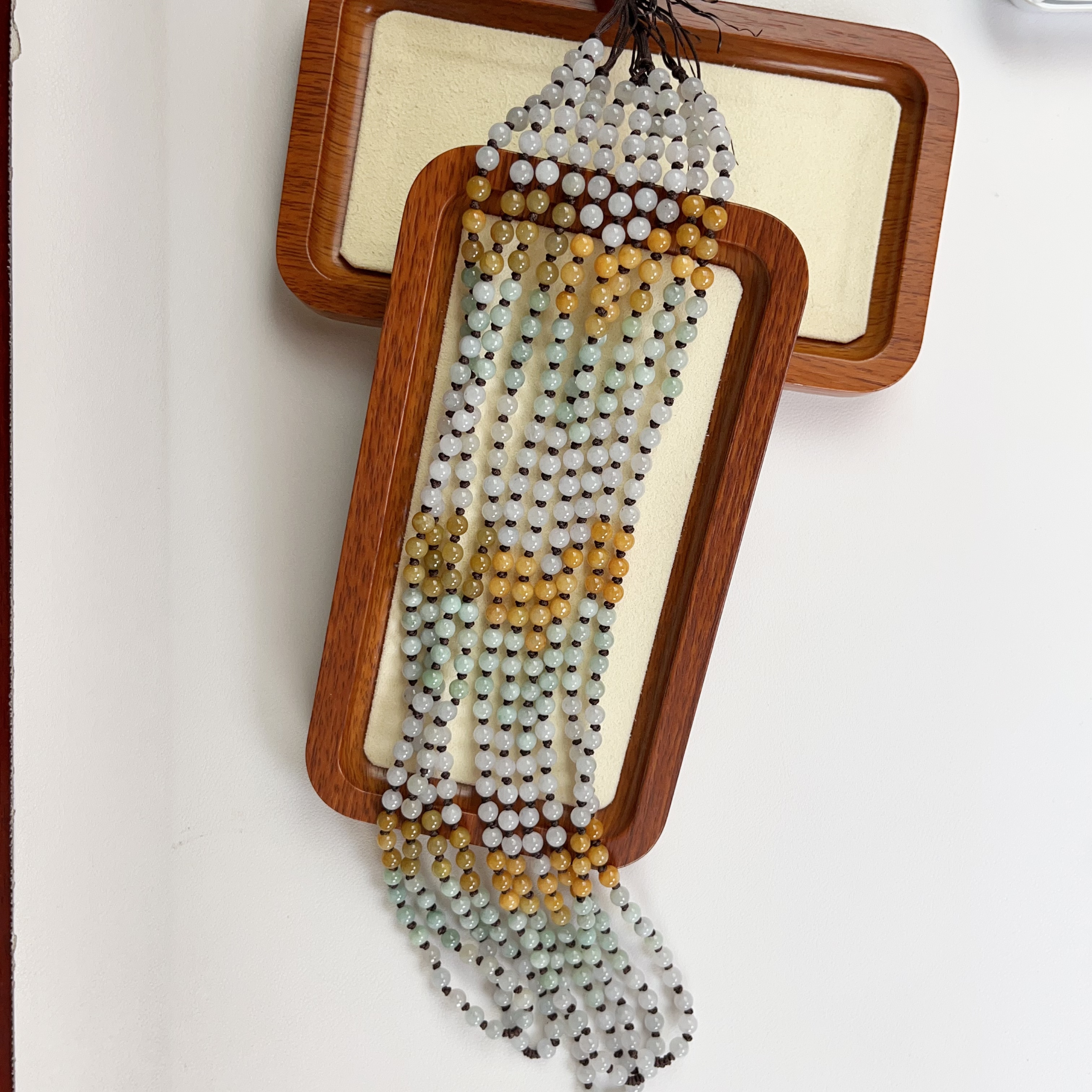 缅甸翡翠三彩吊坠项链百搭卡5.5mm多色男女圆珠链(多样性发其一）