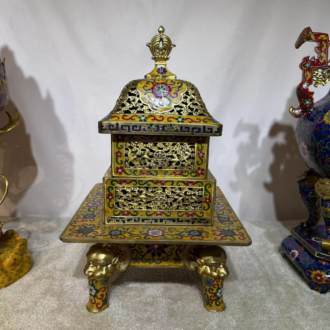 景泰蓝五件套四方香炉一个