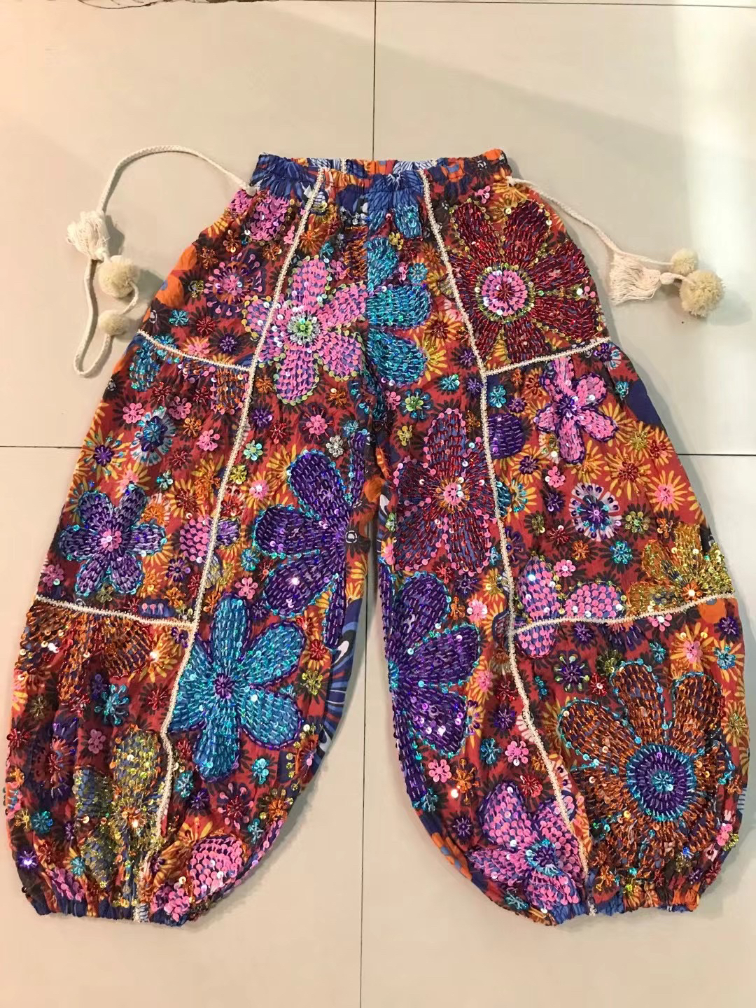 泰国手工钉珠灯笼椒长裤