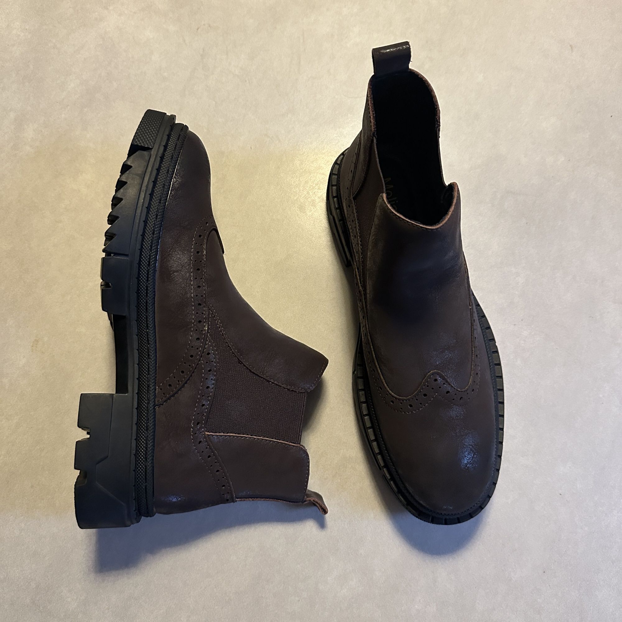 真皮男士休闲男皮鞋百搭暗黑色布洛克男鞋夏季透气厚底潮流复古鞋