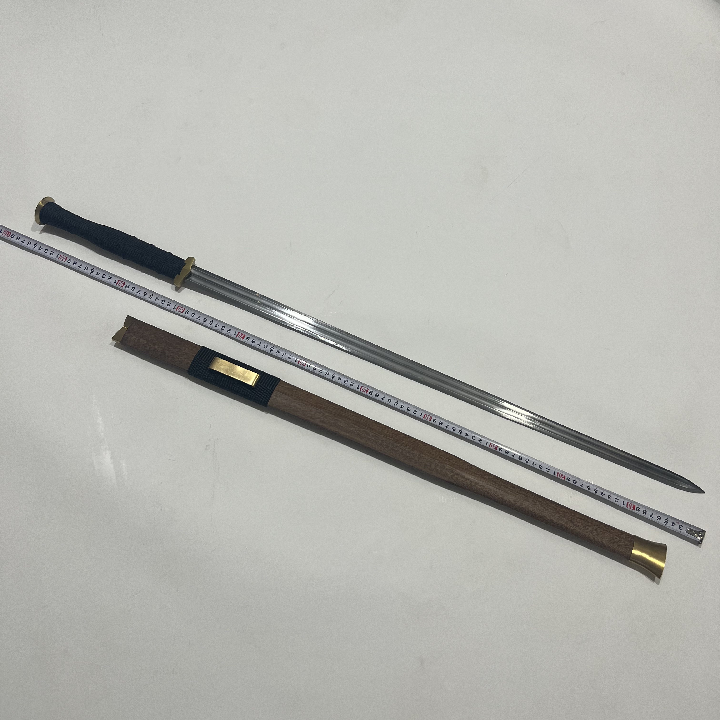 唐人铜款手工素装汉剑小瓦面 花纹钢树心纹 花梨木鞘 未开刃