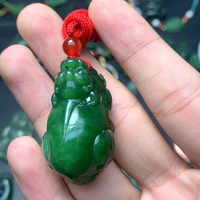 【闪购商品】和田玉（碧玉）吊坠(赠链)未镶嵌