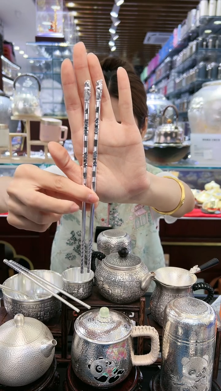 【闪购商品】砖雕足银999高手工引流条筷约45g