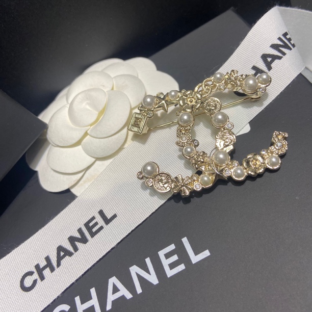 全新未使用 Chanel/香奈儿 时尚经典山茶花镂空珍珠香槟金胸针20C