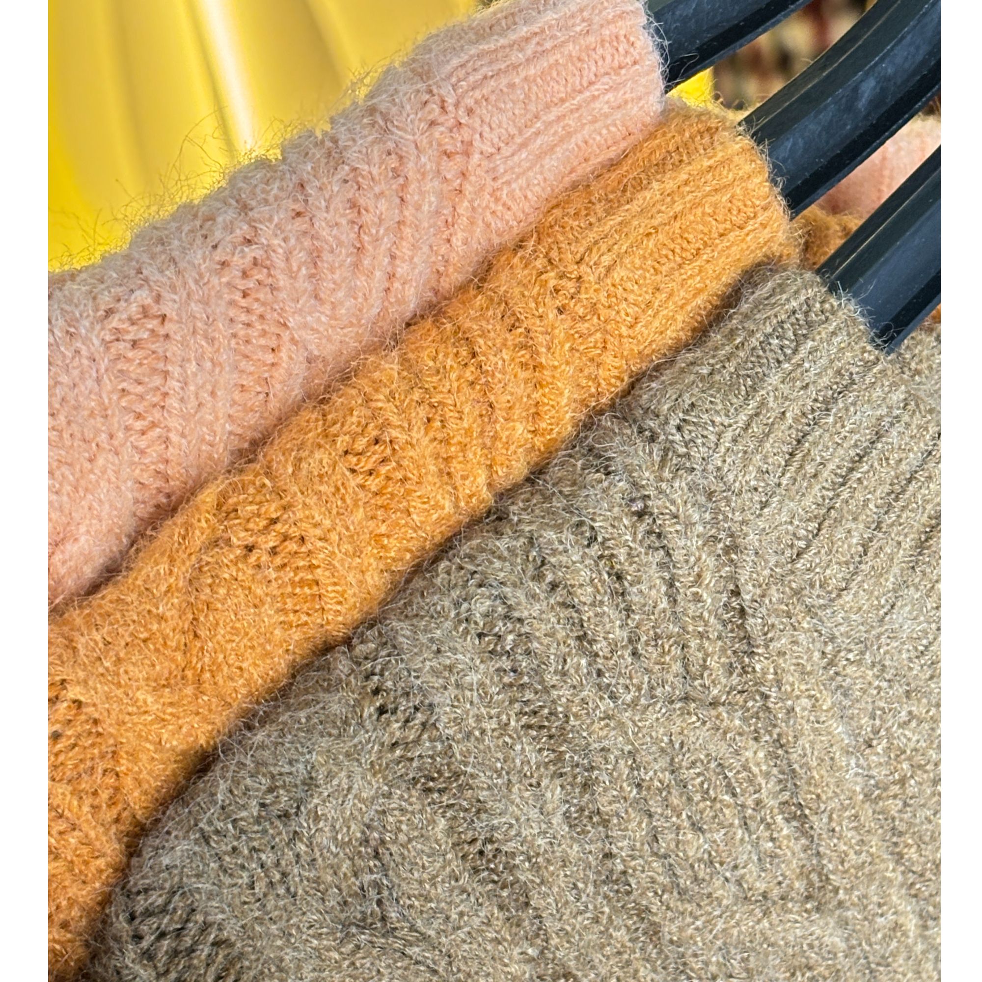 当季新品毛衣女装无瑕疵秋冬女季简约高级小众辣妹百搭保暖修身