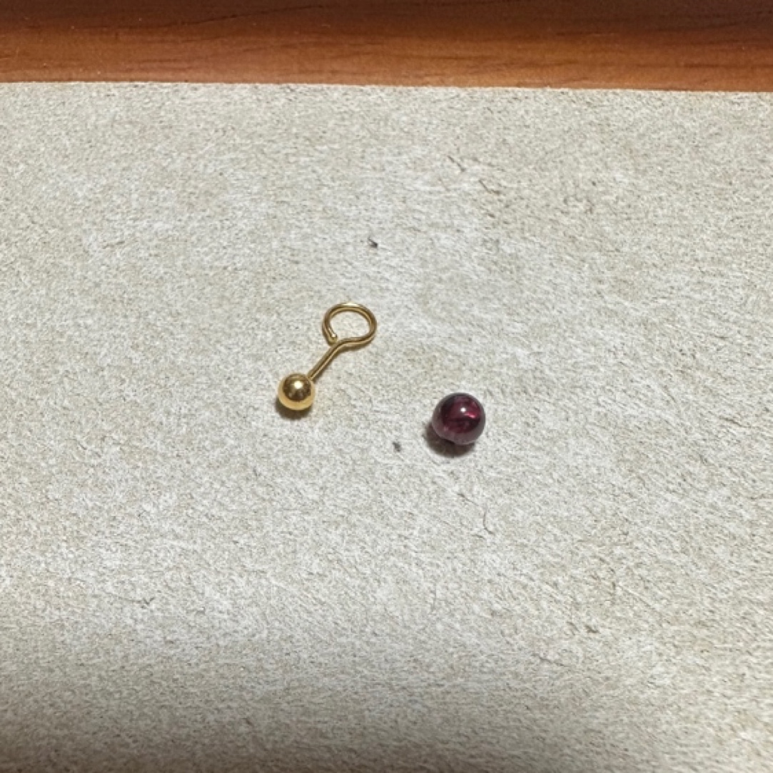 足金999金珠3mm耳钉1支（多样性发货1个石榴石）