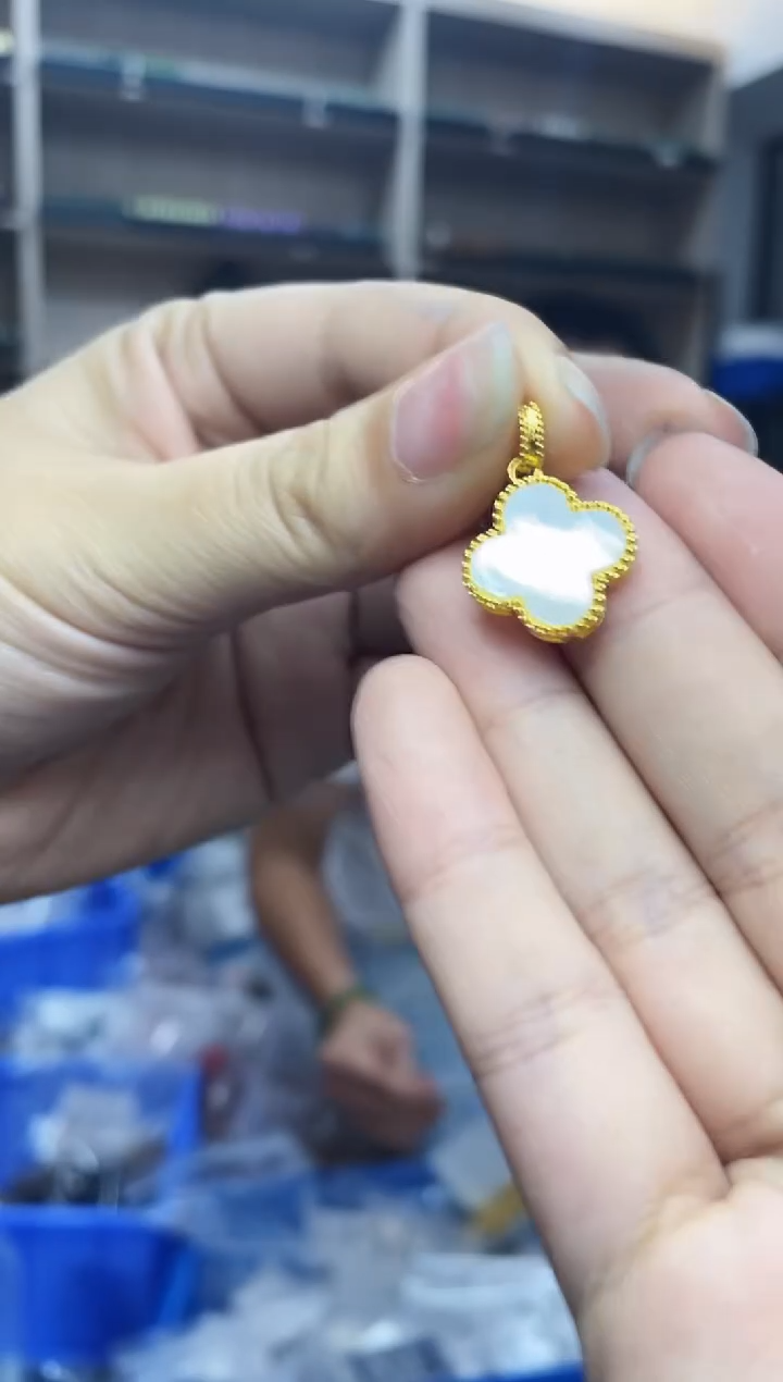 【闪购商品】贝壳（贝母）`未镶嵌多样性发一个