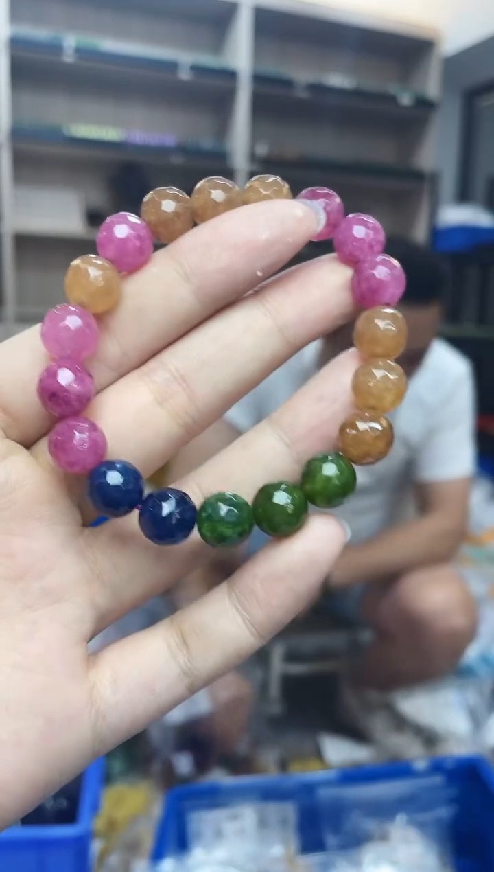 【闪购商品】碧玺`未镶嵌多样性发一个