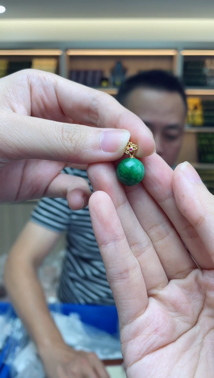 【闪购商品】翡翠颈饰银S925镶嵌单个多样性发货