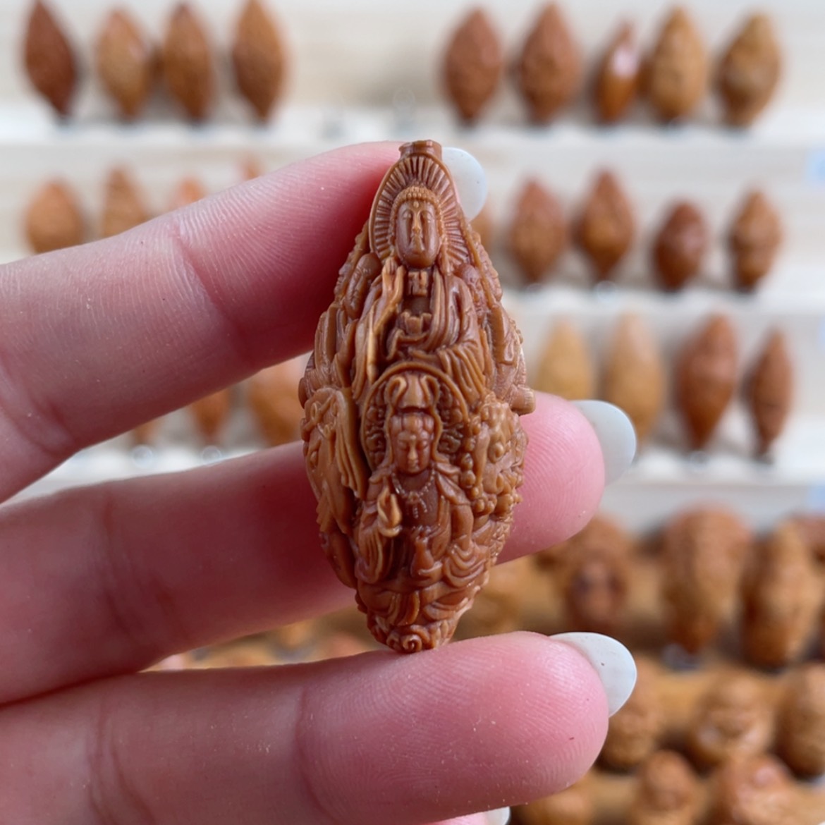 【闪购商品】橄榄核核雕你*吗
