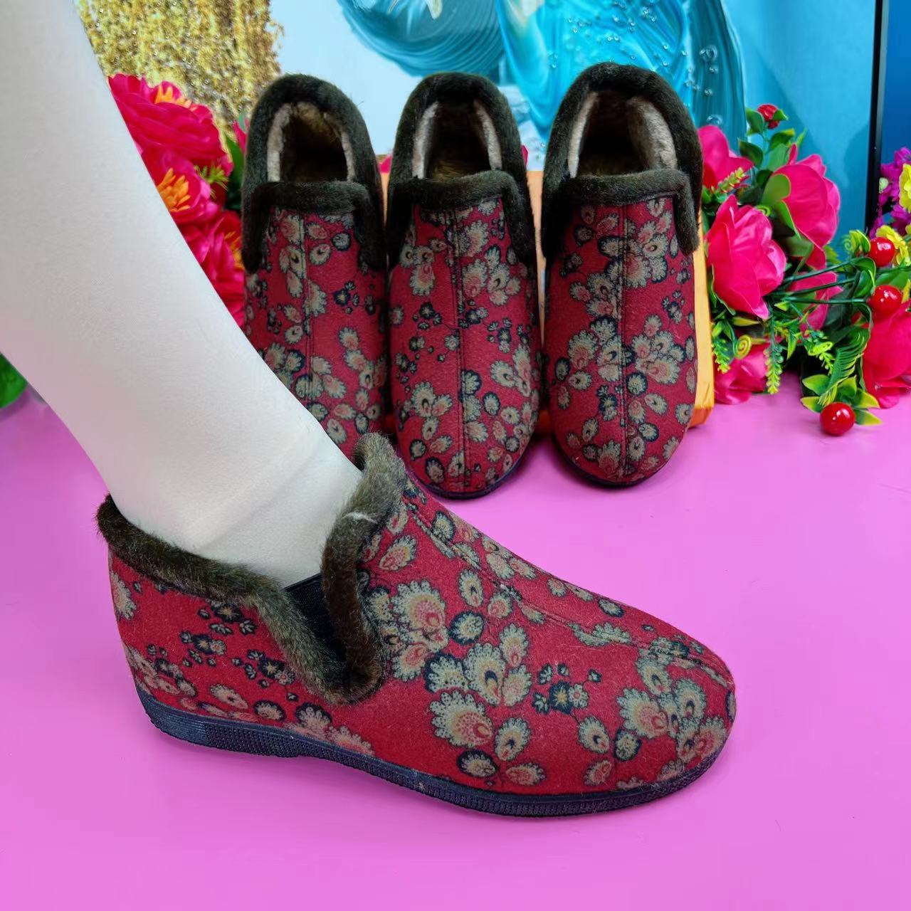 新款老北京加绒加厚一脚蹬绣花棉靴-22352