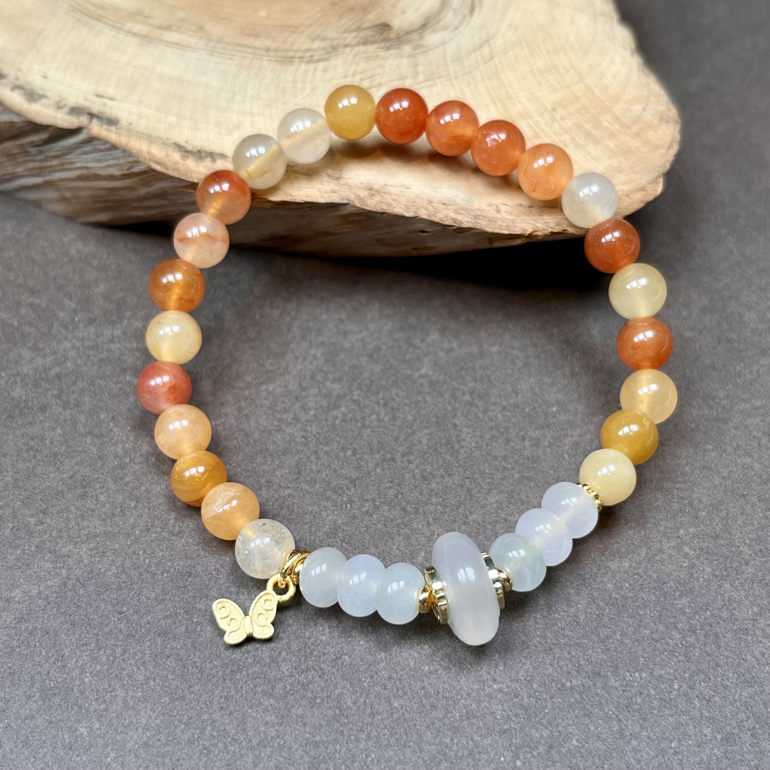 单圈精美金丝玉手链彩色隔珠蝴蝶吊坠气质简约多样性发一-5766