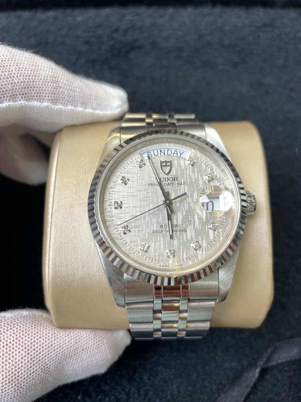 95新  95/95新/帝舵王子/表径36mm/自动机械/白金圈口/单表