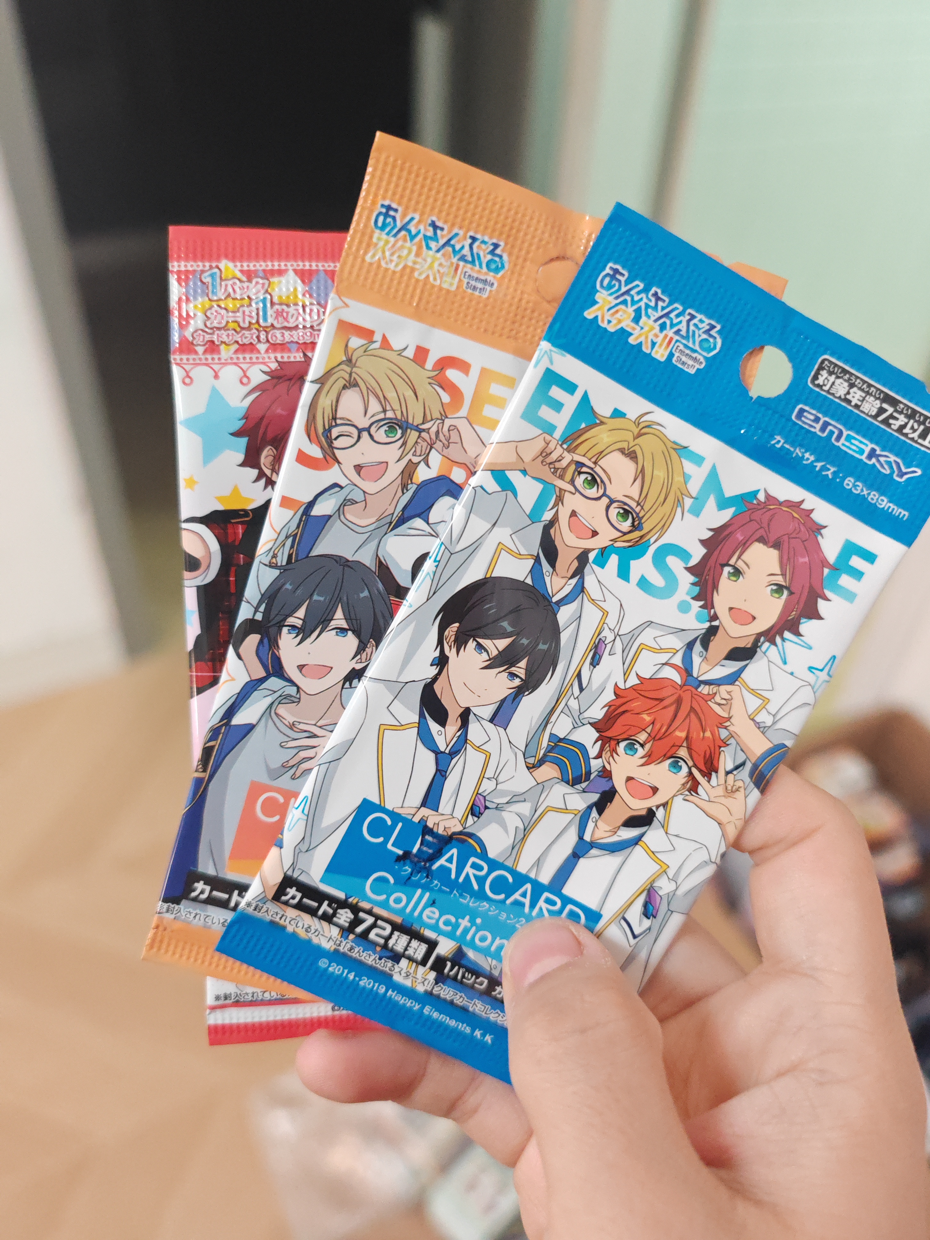 es偶像梦幻祭透卡随机三包不指定颜色！！