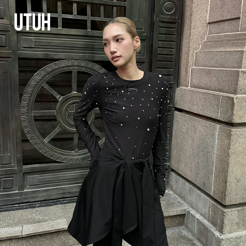 【许靖韵同款】UTUH 黑色磨毛针织烫钻修身高弹基础上衣 TDWFW1N272