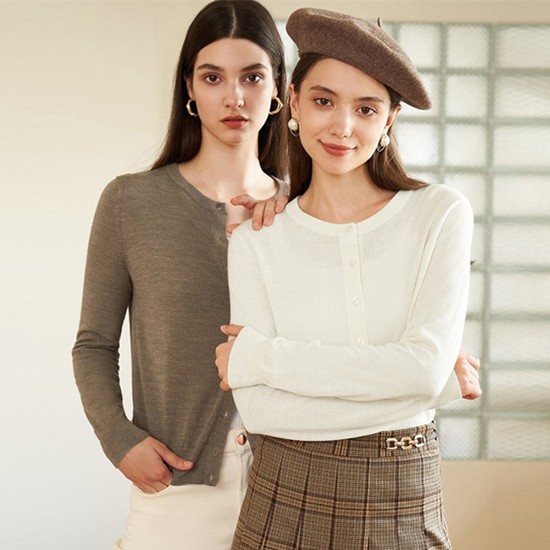 【商场同款】纯色针织开衫春秋简约百搭圆领羊毛长袖外套女A400732