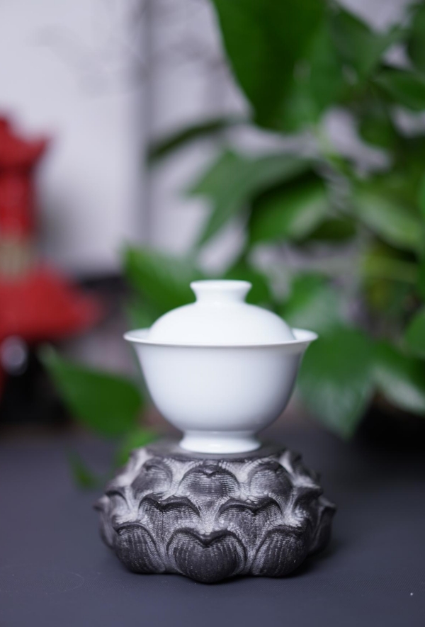 观辰白胎六字箴言盖碗