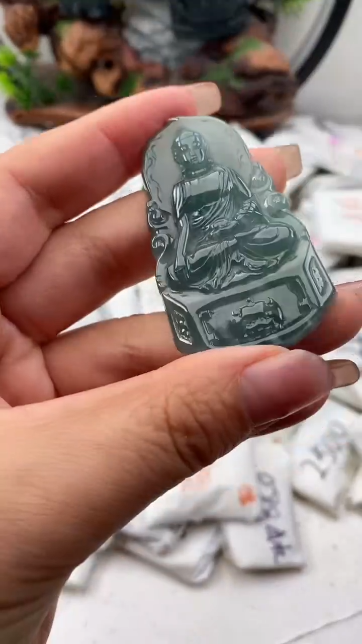 【闪购商品】翡翠颈饰未镶嵌阿弥陀佛