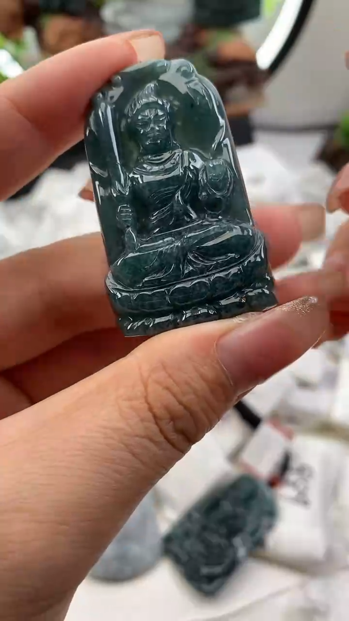 【闪购商品】翡翠颈饰未镶嵌不动明王品质一般能接受再拍
