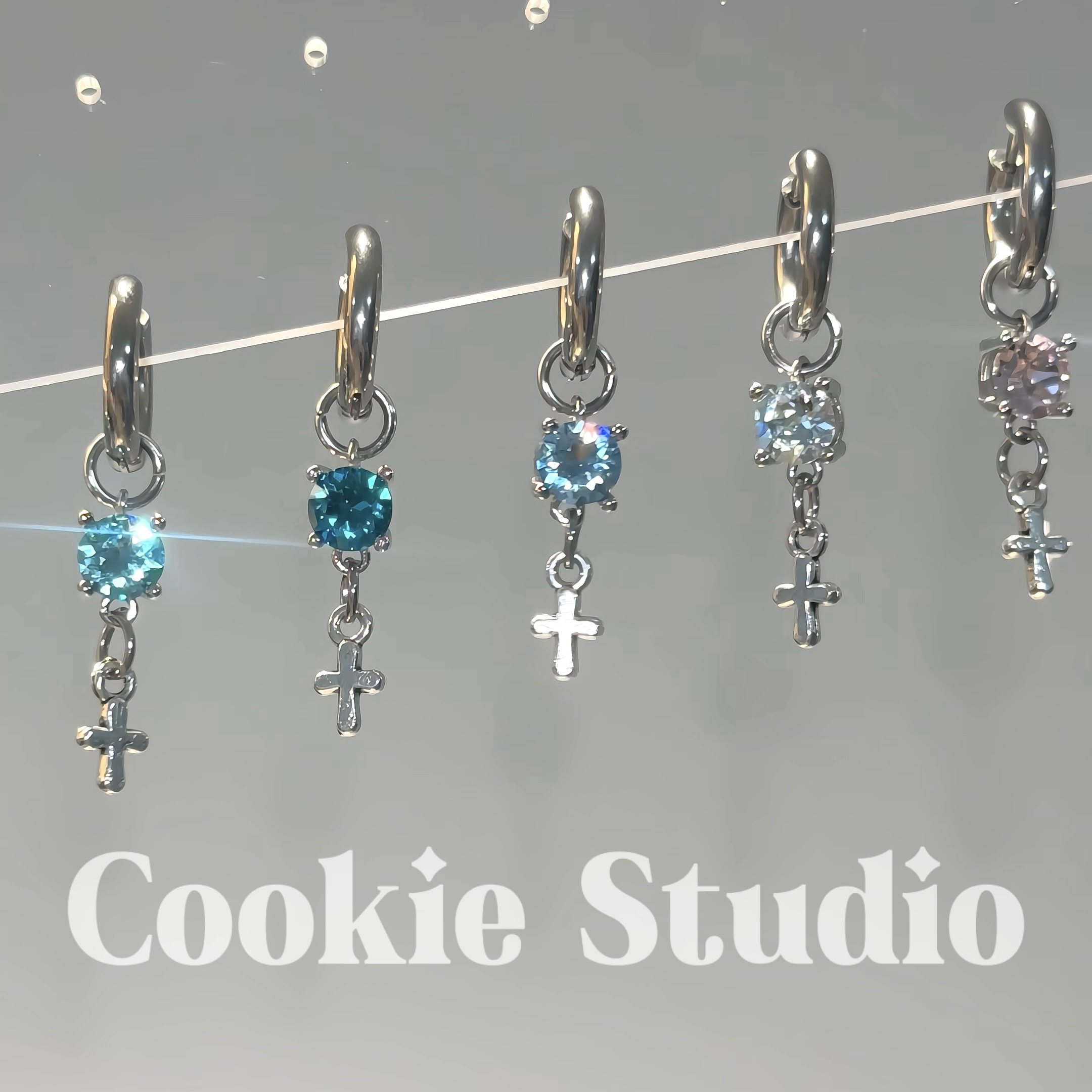 钛钢仿水晶耳饰 mini华子十字架耳扣耳环 钛钢 内径10mm