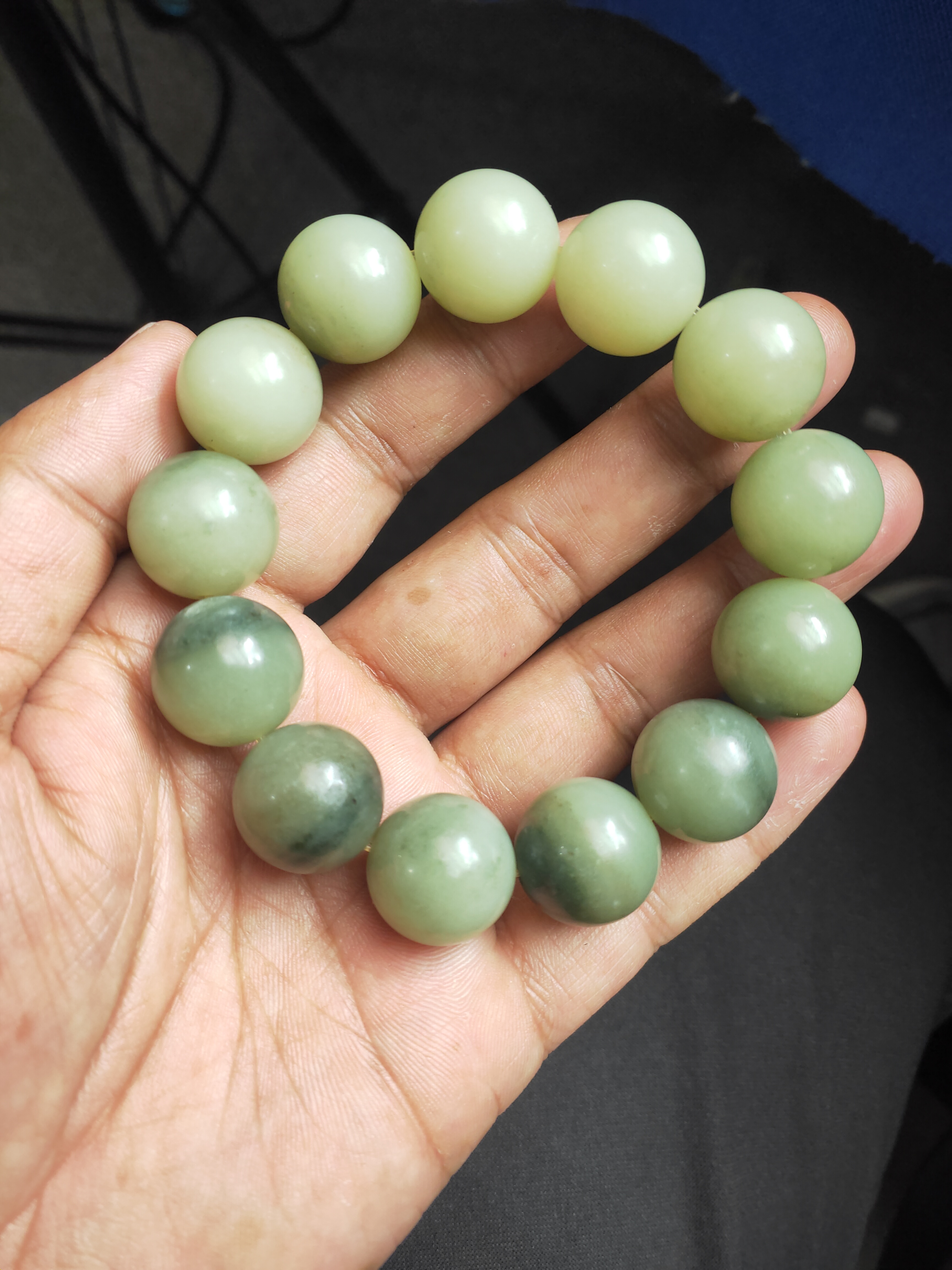 和田玉黄口料卡18圆珠