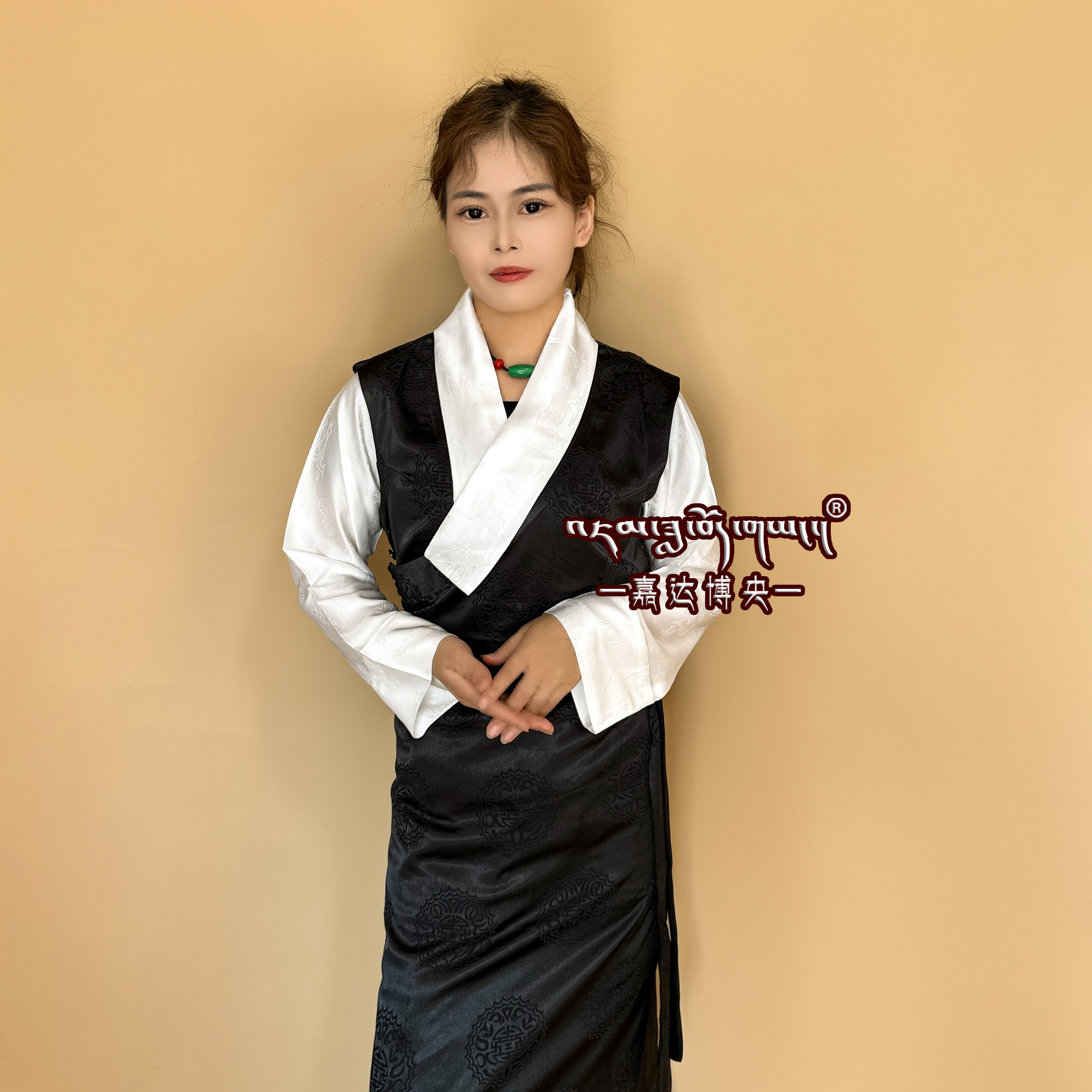 夏季拉萨服女两件套博拉时尚百搭藏服裙子康巴姑娘传统翻领藏装裙