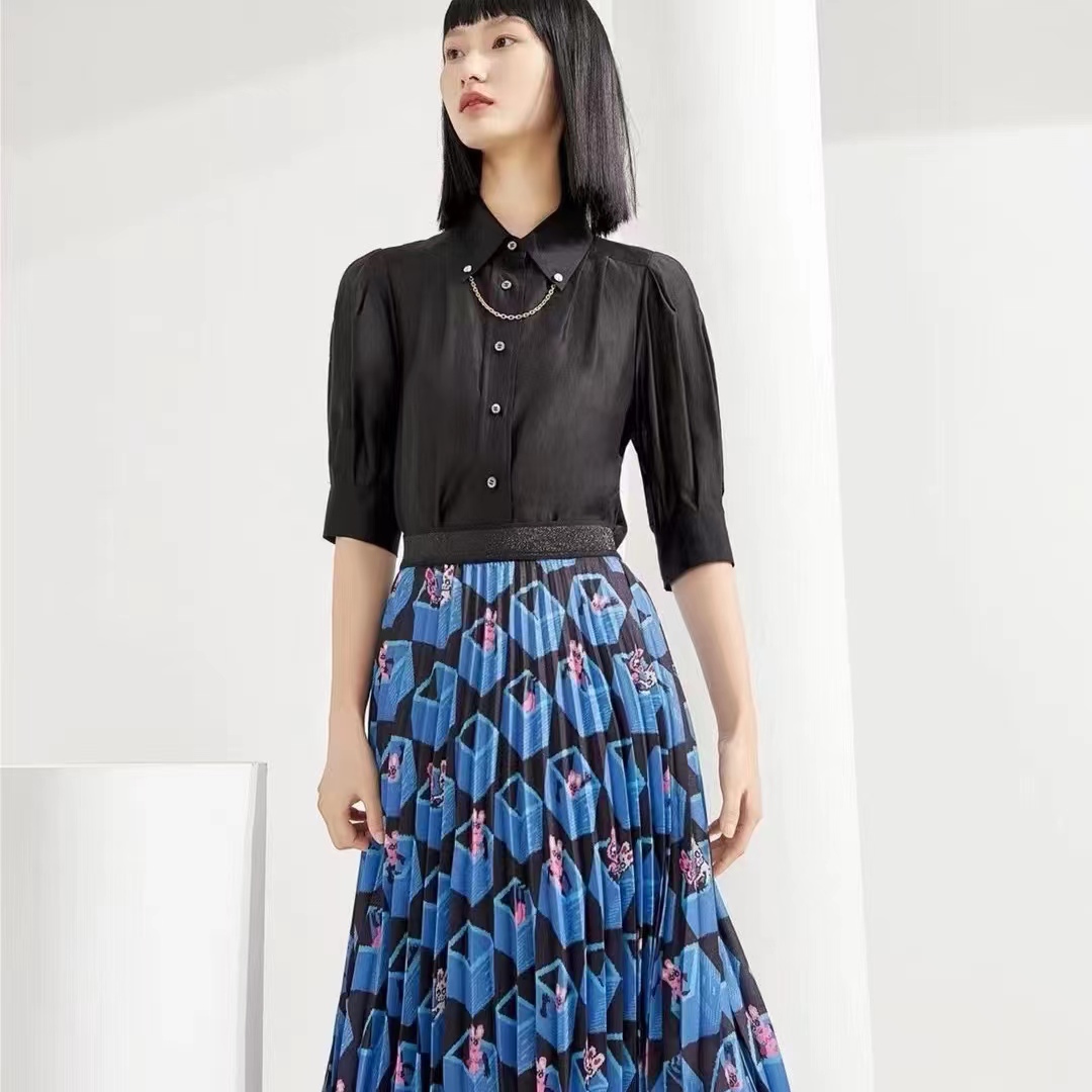 华衣曼 A121-140上衣小香风休闲显瘦连衣裙春夏