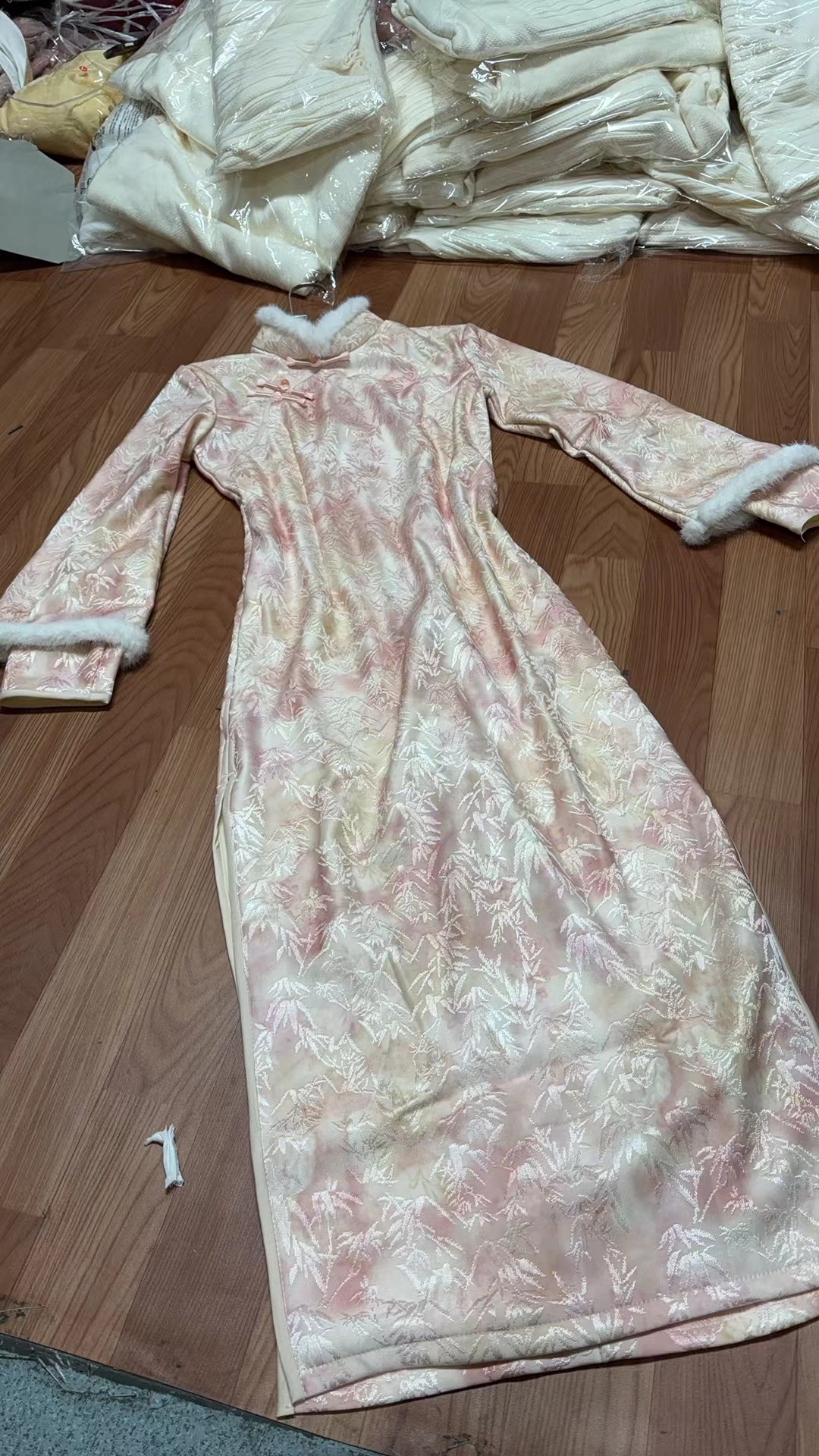 729-渲染 竹叶 暗纹提花 双袖 旗袍 