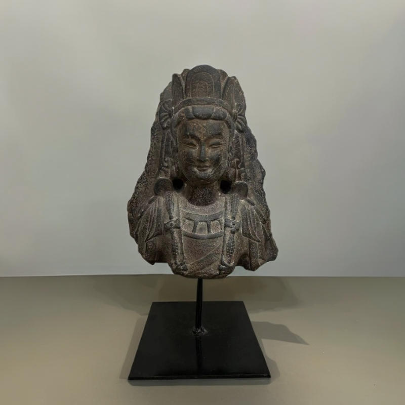 灰色片岩石观音  皮壳沧桑完美