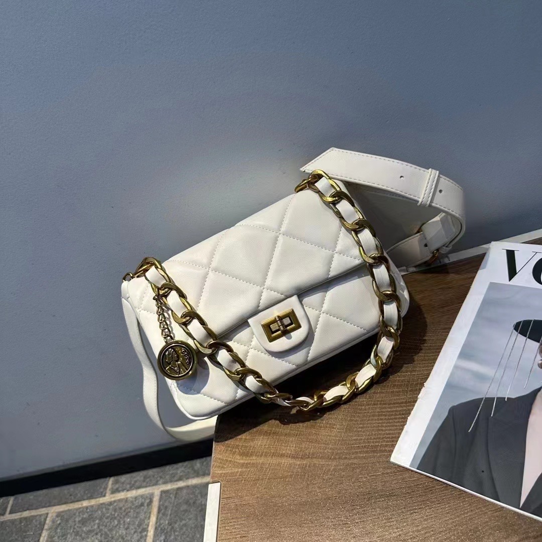 C201-C250女士欧美风斜挎包纯色肩包链条包黑色包包