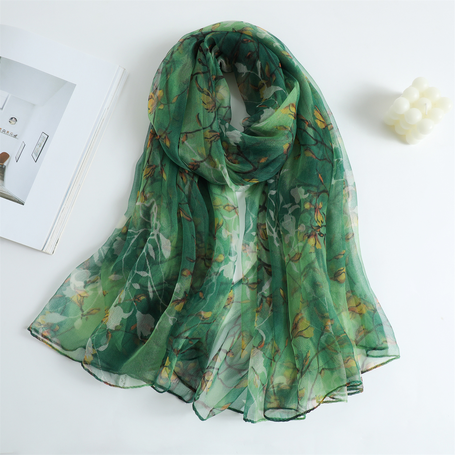杭州丝巾气质洋气时尚百搭薄款小纱巾韩版文艺女士女款绿色高档