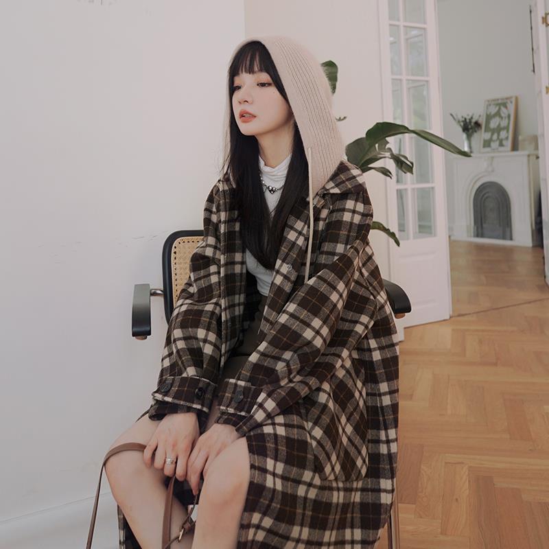 格子呢大衣女2023新款冬季设计感针织连帽中长款韩版宽松毛呢外套