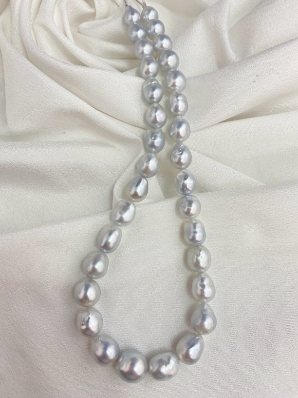 杰泉珠宝&9.4-12mm 澳白银蓝巴洛克项链