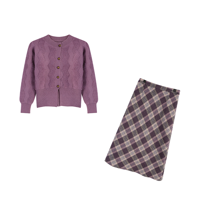 【大码显瘦】芋泥啵啵气质时尚紫色上衣+紫格长半裙两件套ZL101033