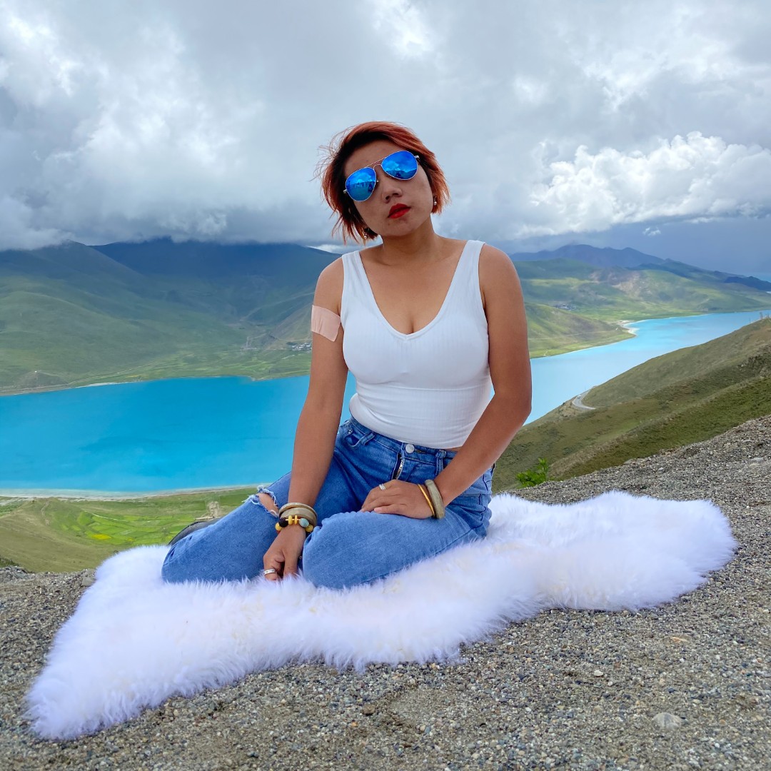 羊皮垫一张（飘窗，车，地垫均可）