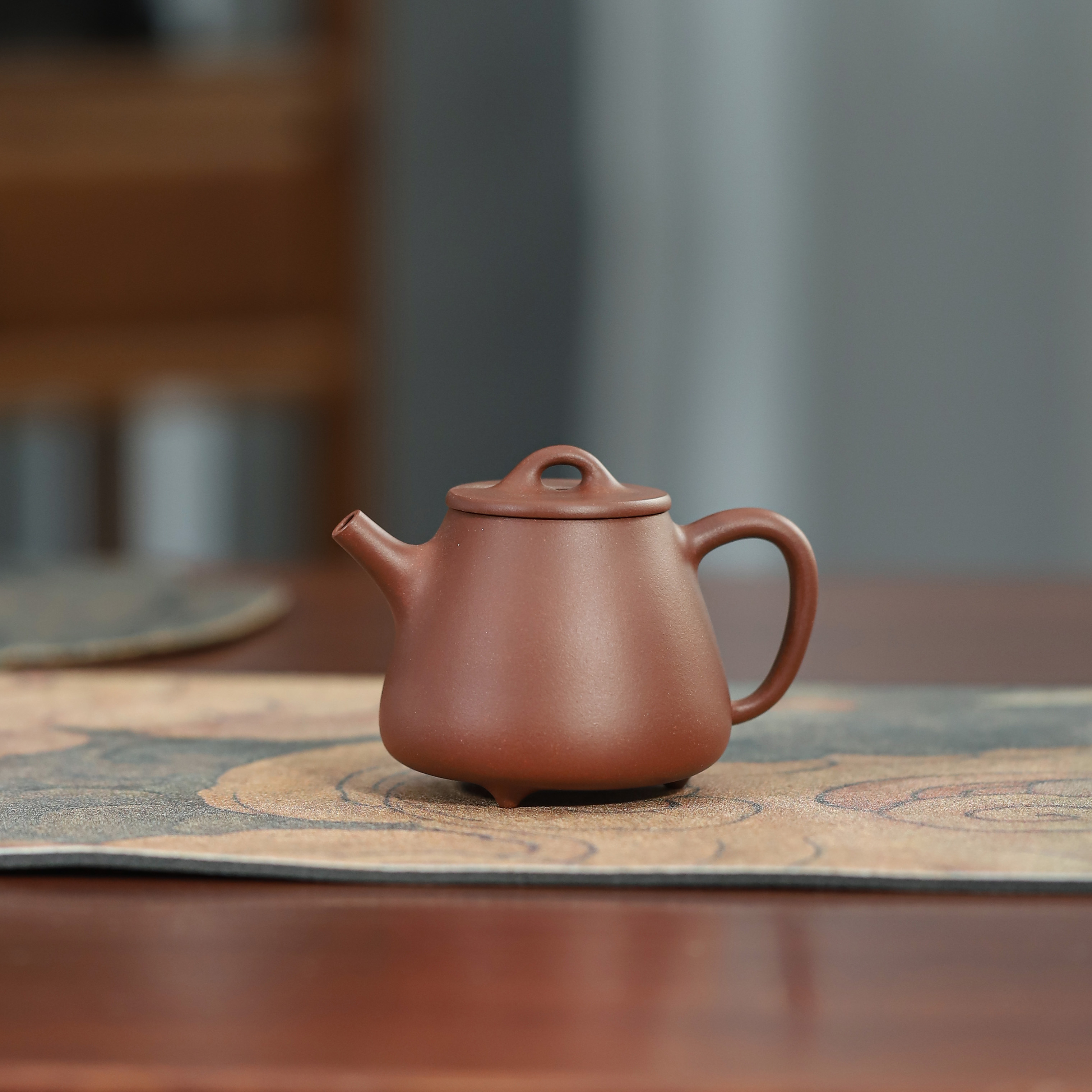 底槽清高石瓢紫砂壶